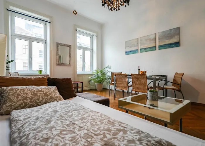Cozy Augarten Vienna